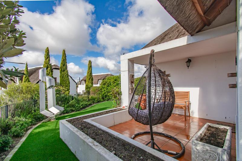 3 Bedroom Property for Sale in Vergesig Western Cape
